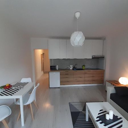Apartamenty Lewa Лодз Екстериор снимка