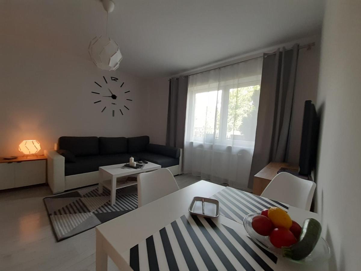 Apartamenty Lewa Лодз Екстериор снимка